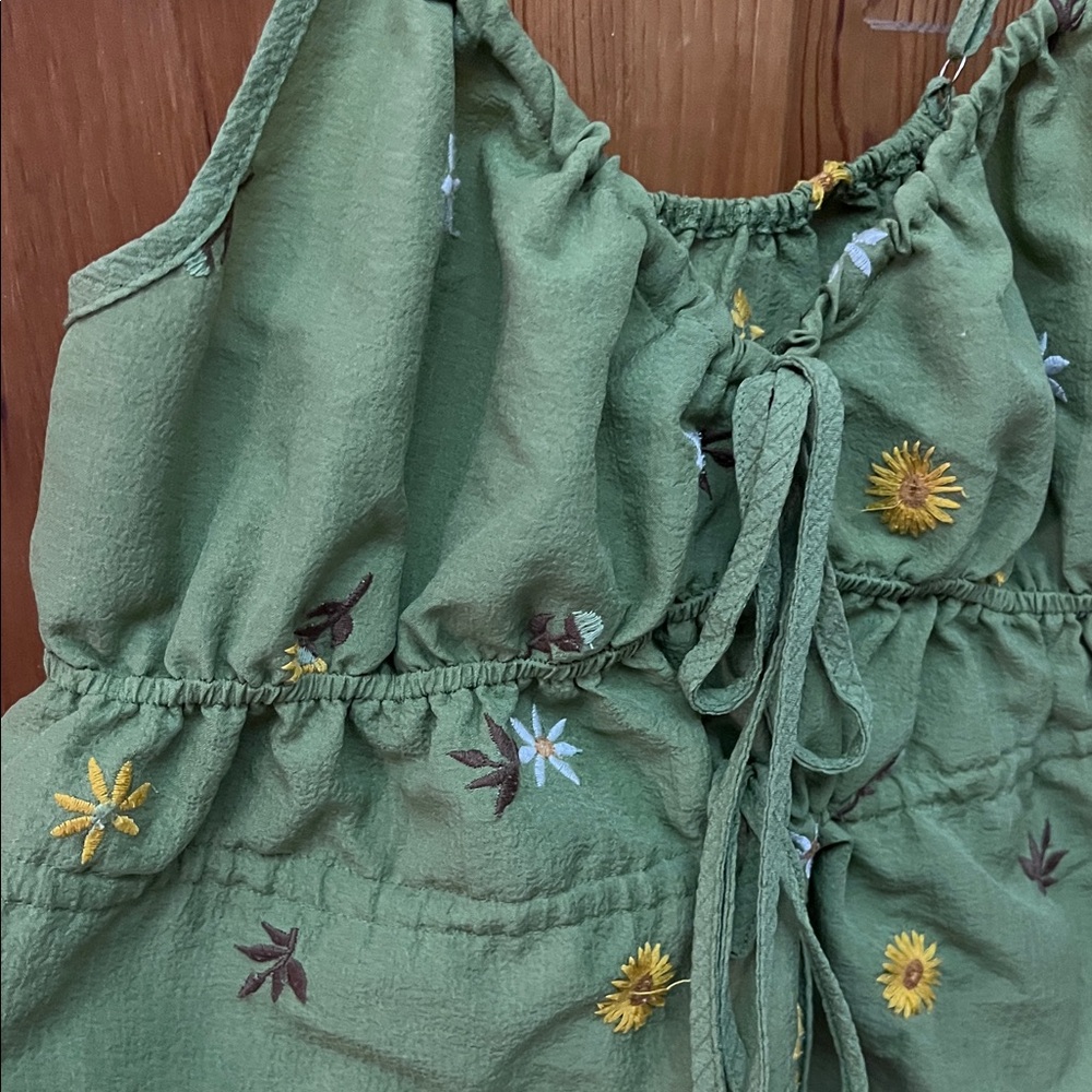 Floral Green Women's 2 piece set - Picture 6 of 8
